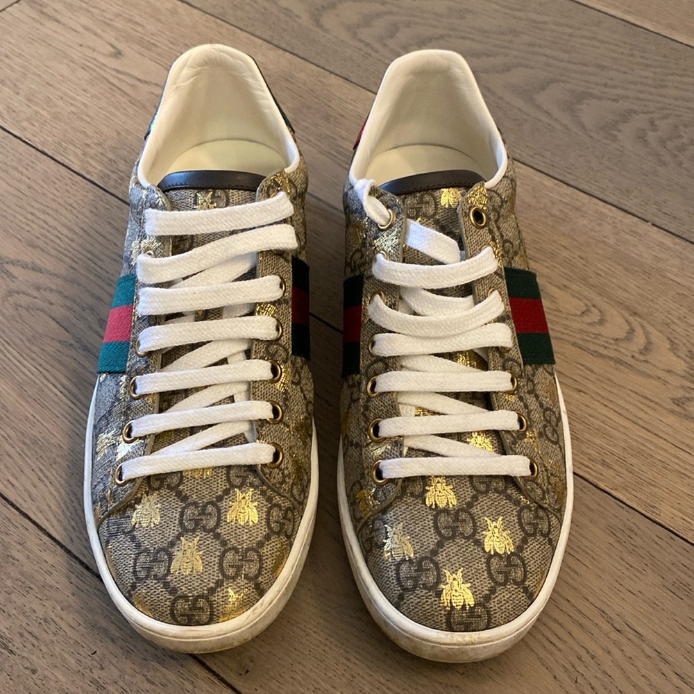 Gucci Women’s Ace sneakers with gold bees